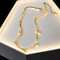 Amour Necklace