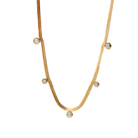 Amour Necklace