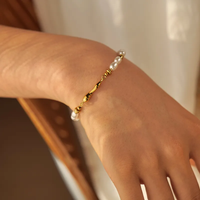 Solač̣e Bracelet